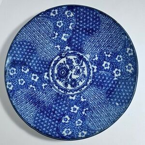 Antique MEIJI PERIOD (1868-1912) IMARI WARE Plate / SMALL CHIP / Japan Pottery